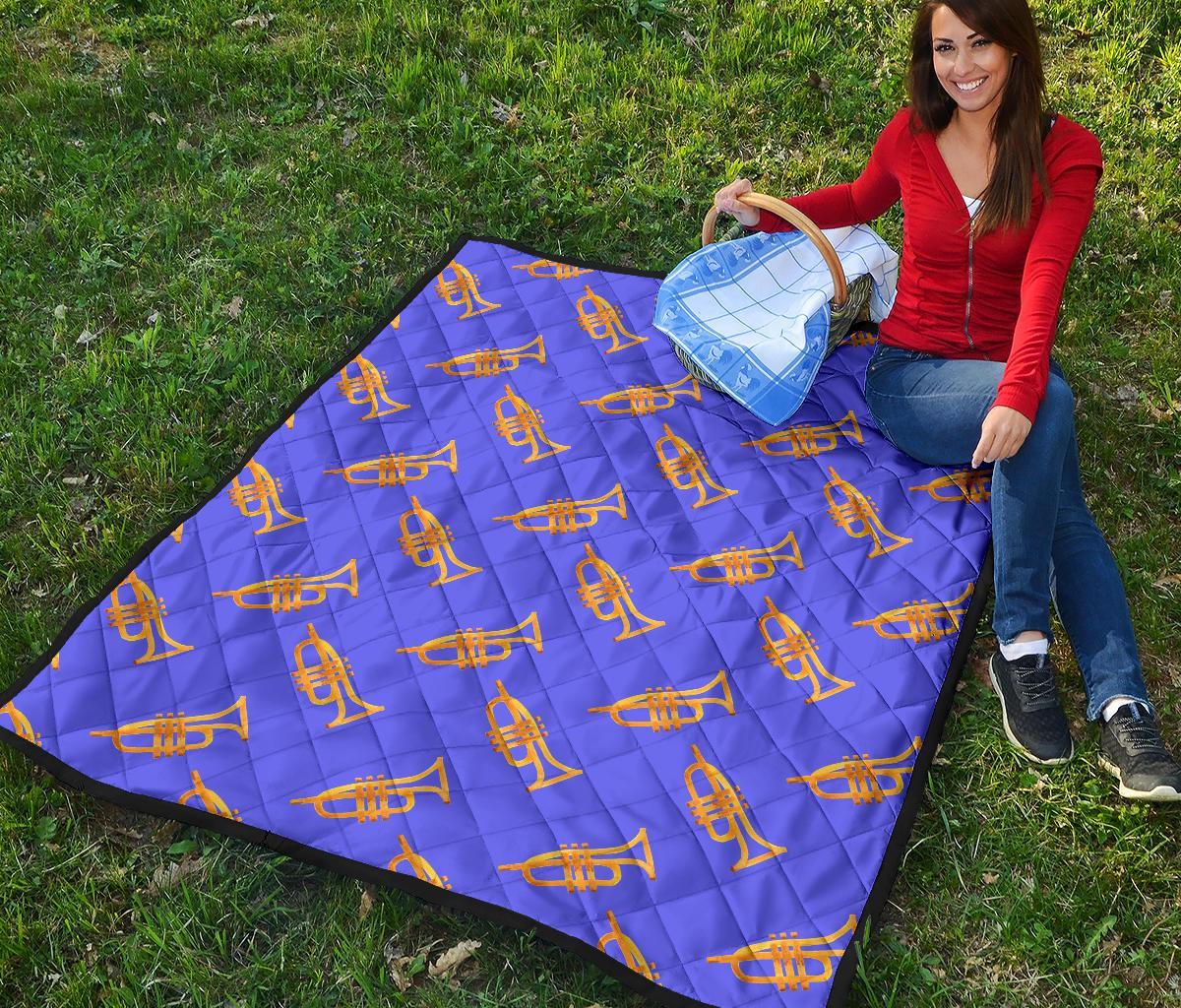 Trumpet Blue Pattern Print Quilt-grizzshop