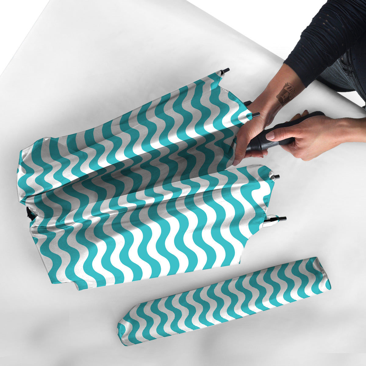 Turquoise Wave Striped Print Umbrella-grizzshop