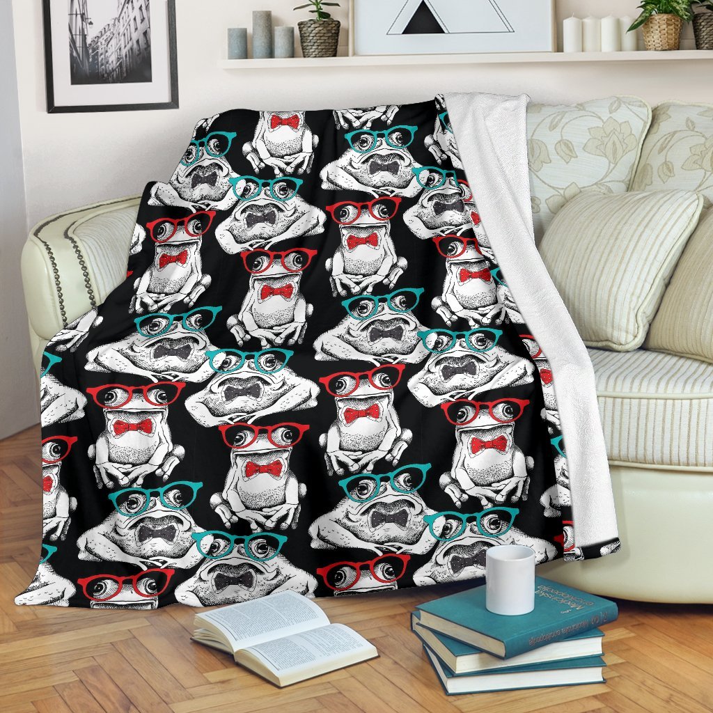 Tuxedo Frog Pattern Print Blanket-grizzshop
