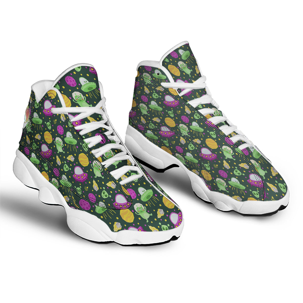 UFO Little Green Alien Print Pattern White Basketball Shoes-grizzshop