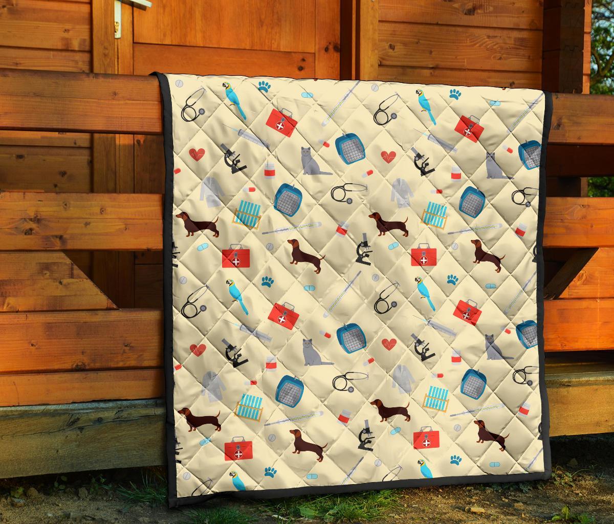 Veterianary Print Pattern Quilt-grizzshop