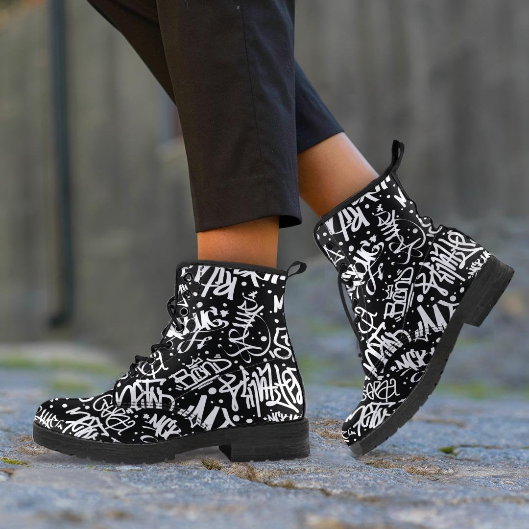 White And Black Graffiti Doodle Text Print Men's Boots-grizzshop