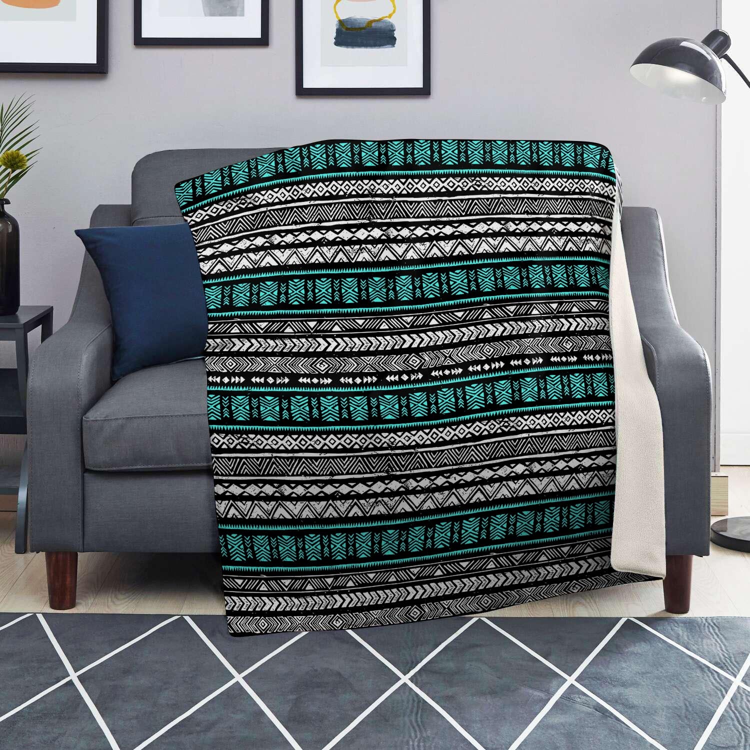 White and Turquoise Tribal Navajo Hand Drawn Blanket-grizzshop