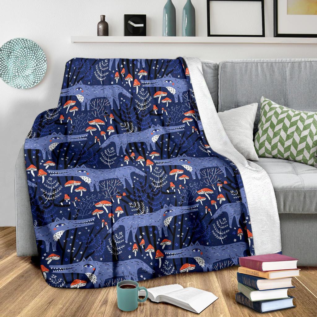 Wolf Cartoon Pattern Print Blanket-grizzshop