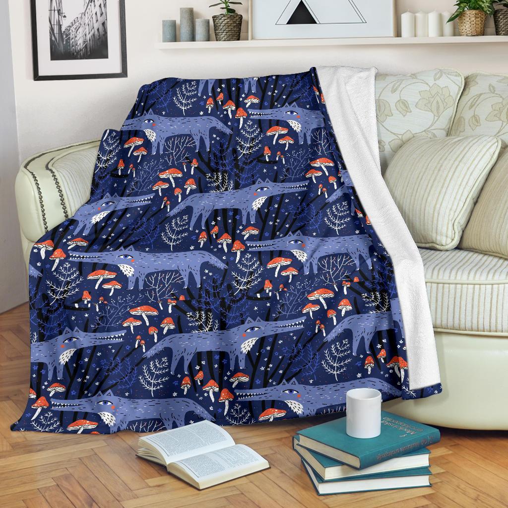 Wolf Cartoon Pattern Print Blanket-grizzshop