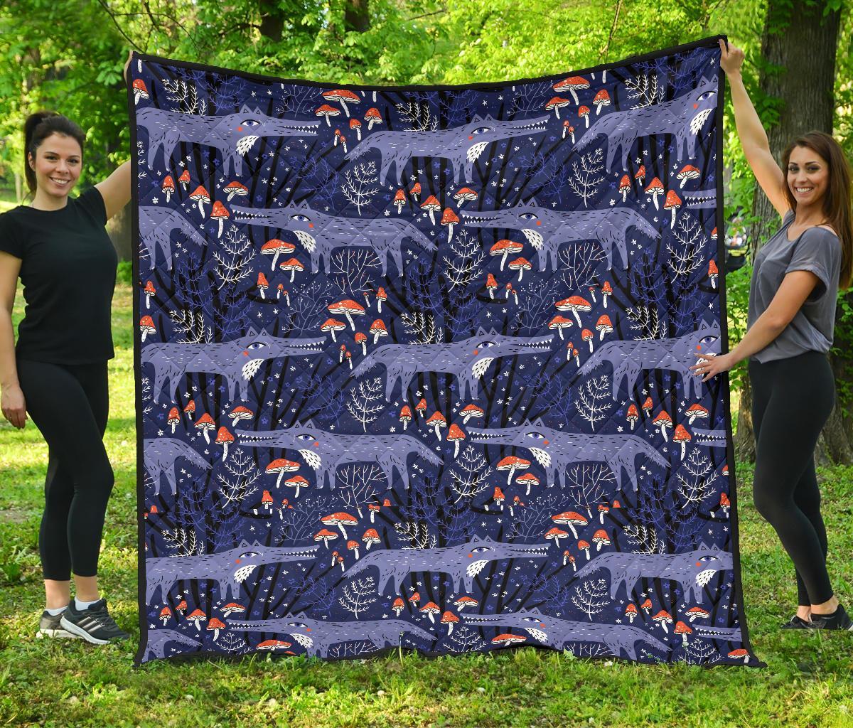 Wolf Cartoon Pattern Print Quilt-grizzshop