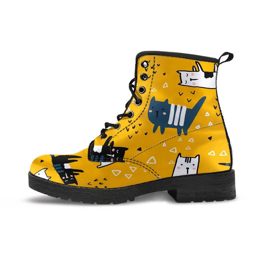 Yellow Doodle Cat Print Men's Boots-grizzshop