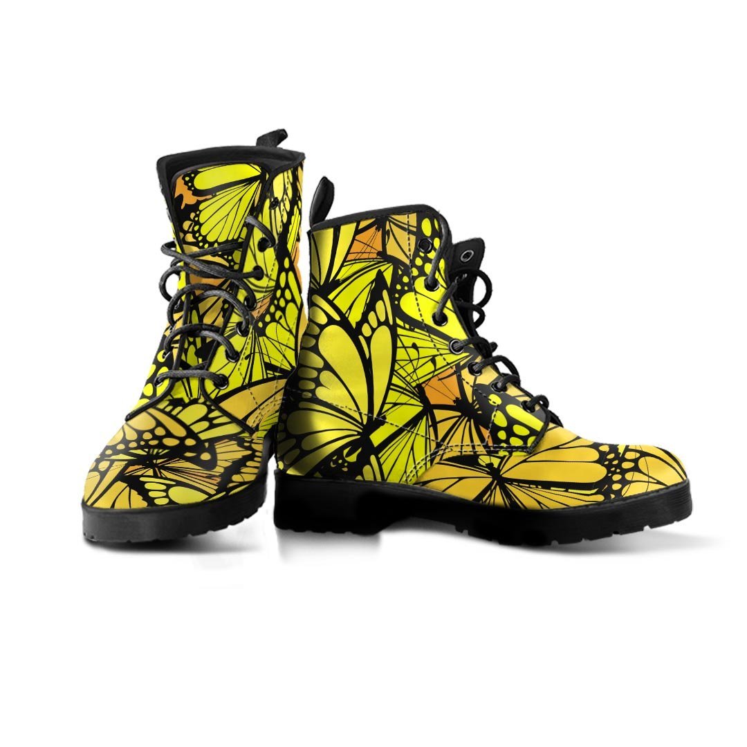 Yellow Monarch Butterfly Men's Boots-grizzshop