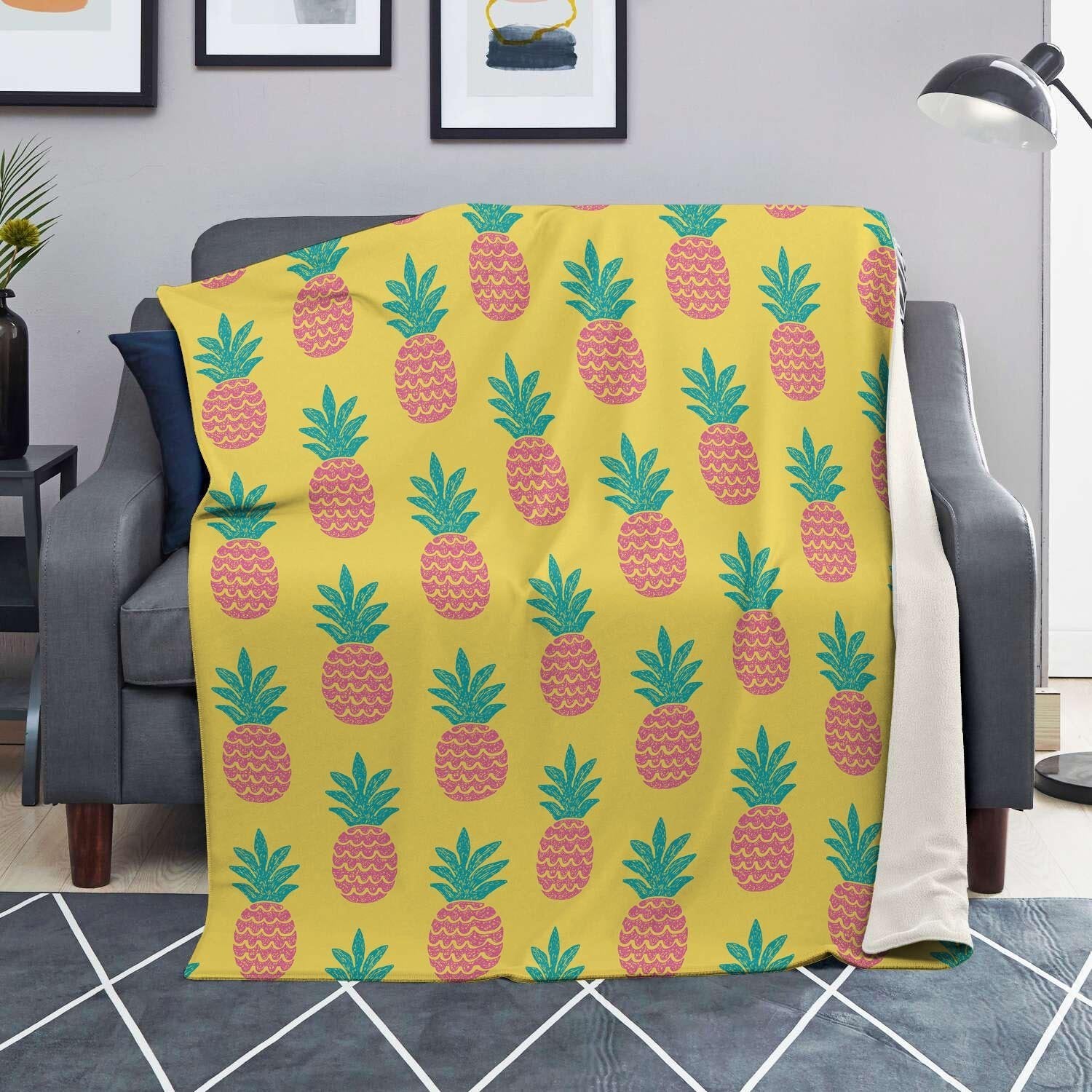 Yellow Pineapple Print Blanket-grizzshop