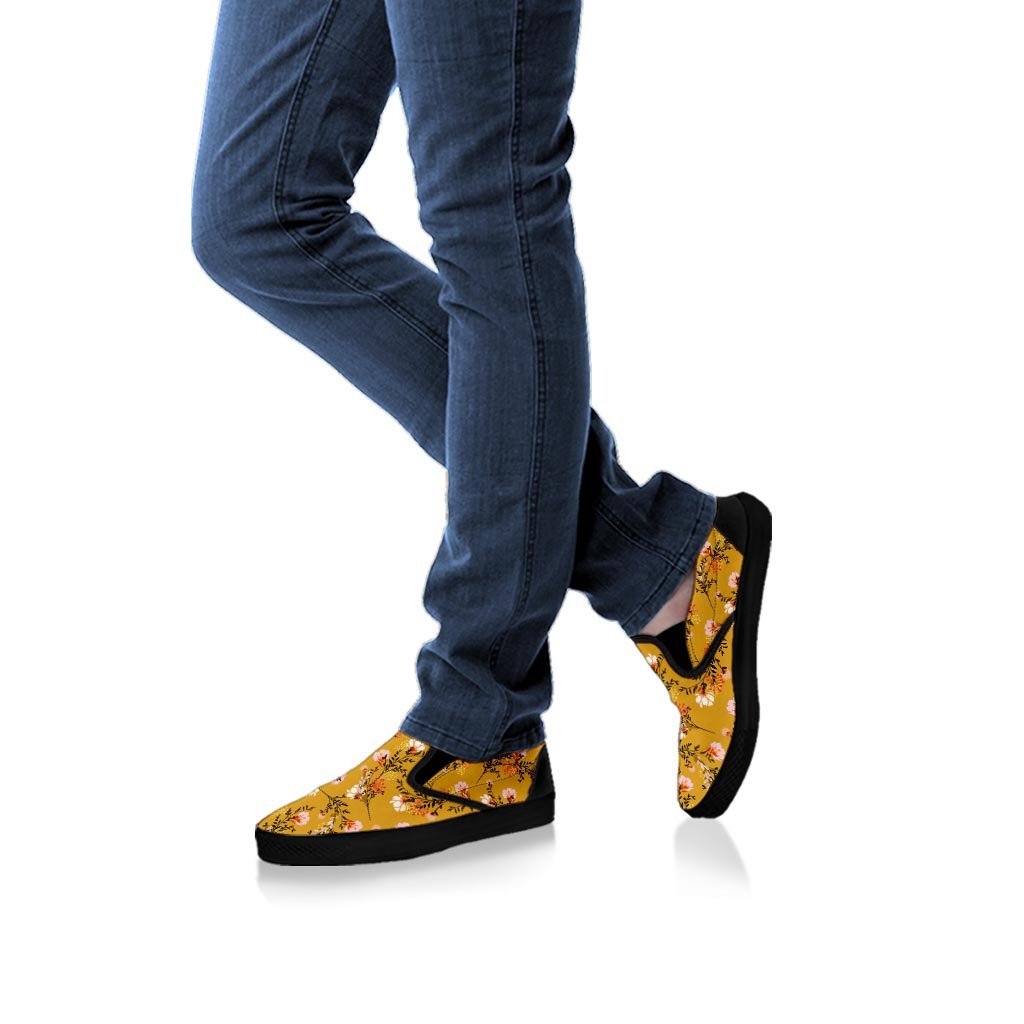 Yellow Floral Retro Print Men's Slip On Sneakers-grizzshop
