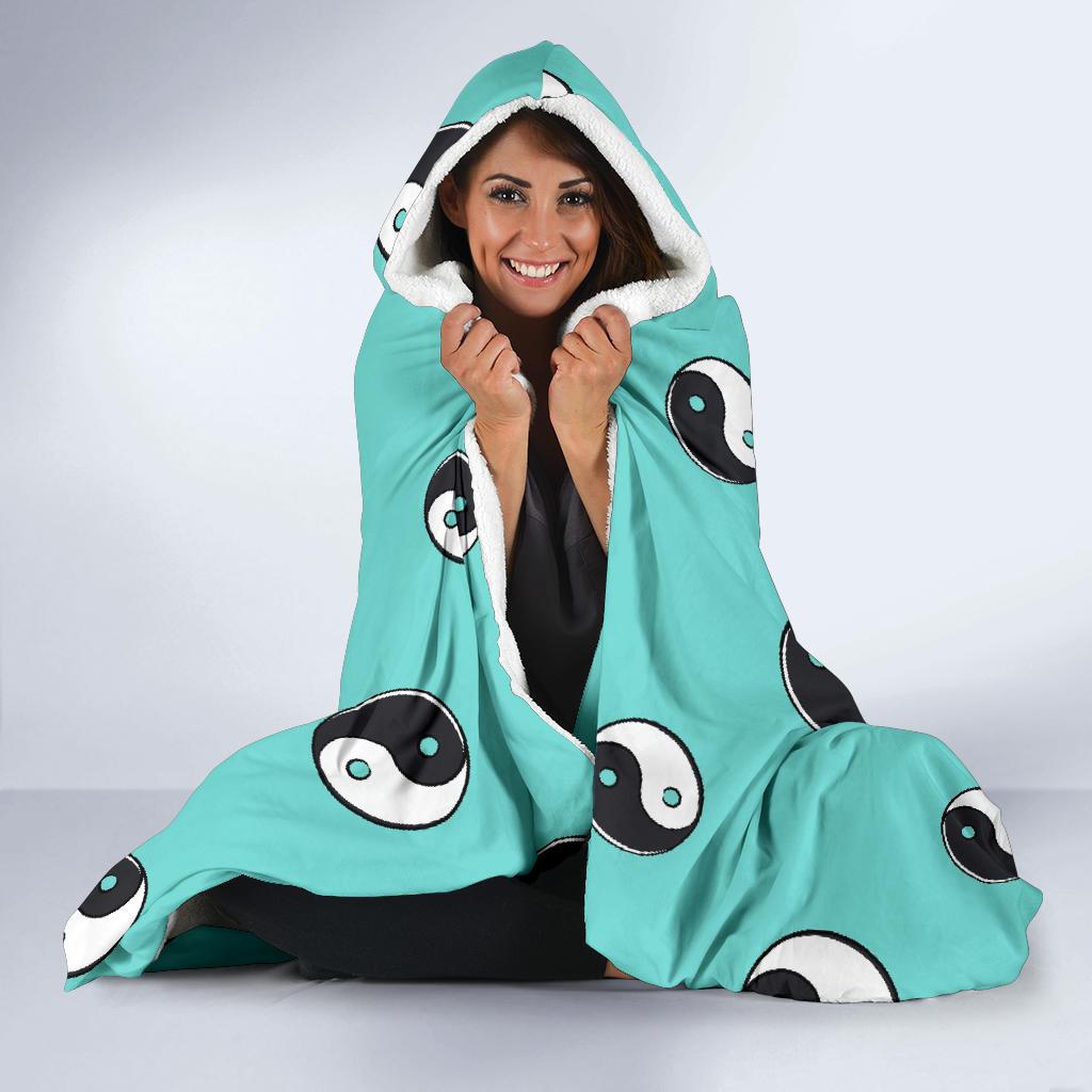 Yin Yang Blue Pattern Print Hooded Blanket-grizzshop