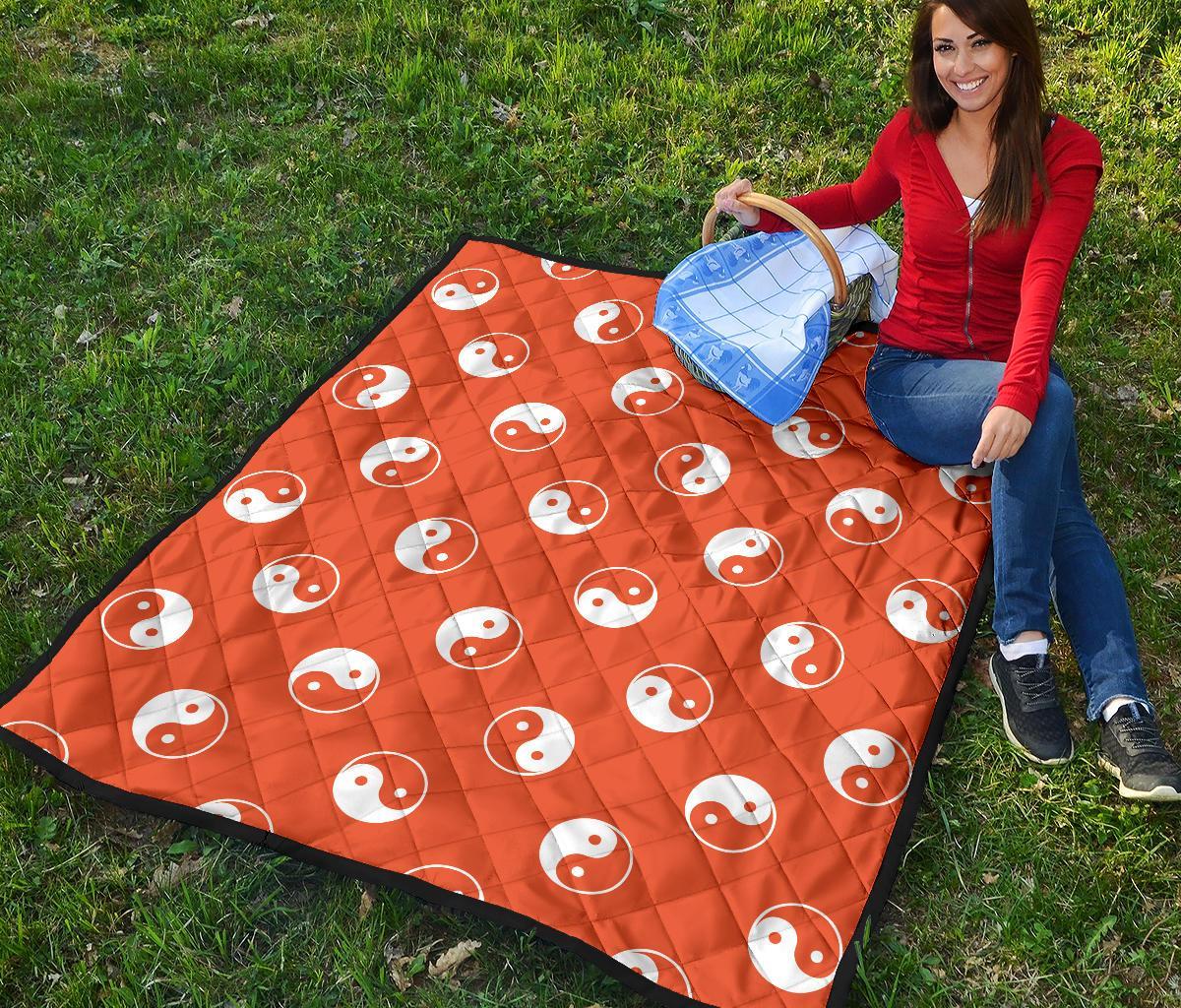 Yin Yang Print Pattern Quilt-grizzshop