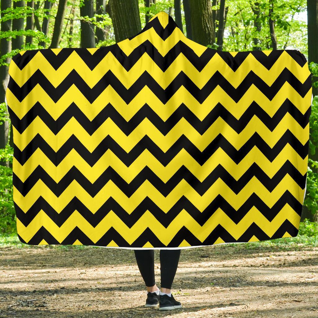 Zig Zag Yellow Pattern Print Hooded Blanket-grizzshop