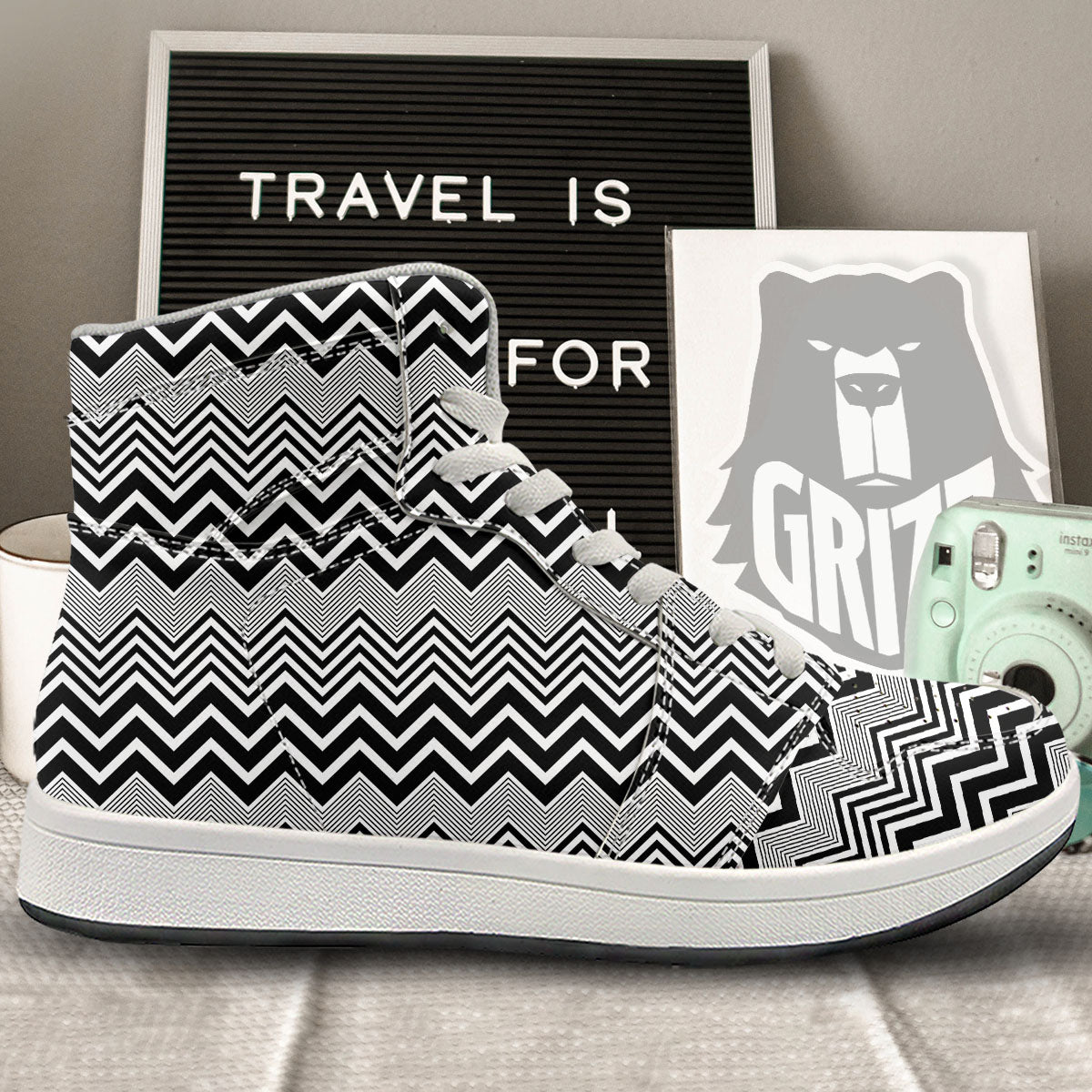 Zigzag White And Black Print Pattern High Top Sneakers-grizzshop
