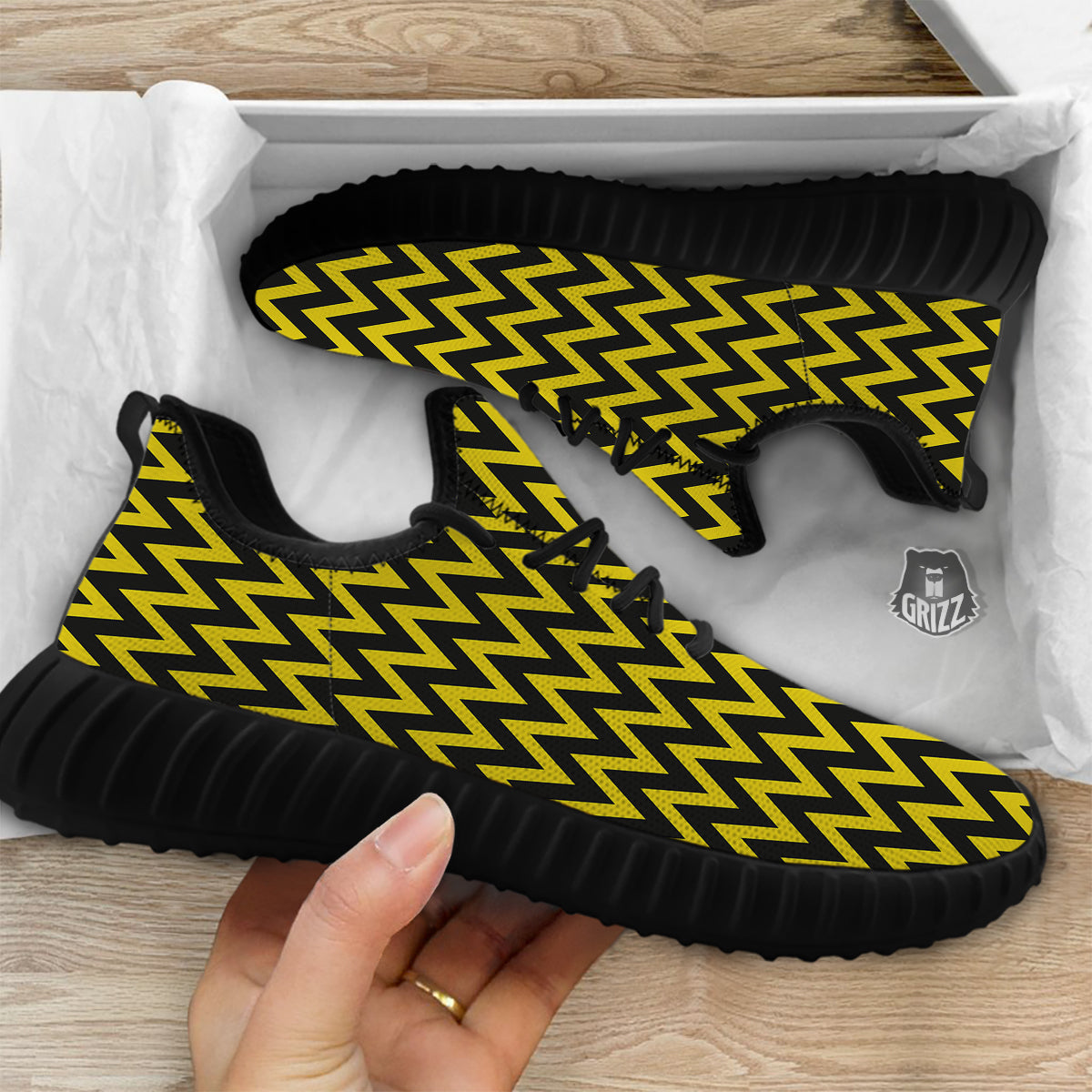 Zigzag Yellow And Black Print Pattern Black Walking Shoes-grizzshop