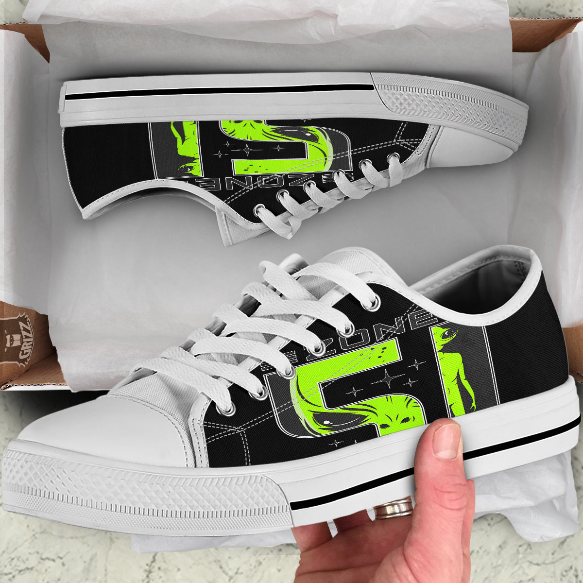 Zone 51 Alien And UFO Print White Low Top Shoes-grizzshop